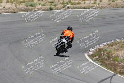 media/Apr-20-2025-AHRMA (Sun) [[393a79c373]]/Race/Group 5/Turn 4b/